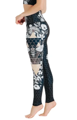Beeloved Blackout Printed Yoga Legging -YOGA DEMOCRACY Sales 1103 BEELOVEDBO LEFT removebg