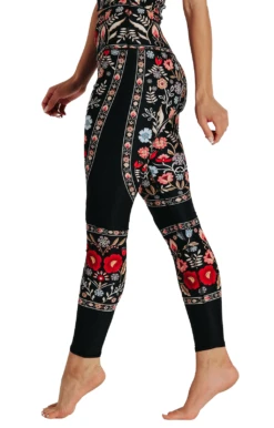 Rustica Printed Yoga Leggings -YOGA DEMOCRACY Sales 1103 RUSTICA LEFT removebg