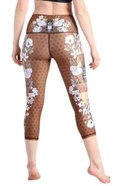 Beeloved Printed Yoga Crops 8 Beeloved Printed Yoga Crops -YOGA DEMOCRACY Sales 1201115 bee 1