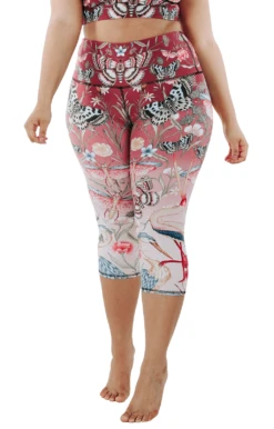 Pretty In Pink Printed Yoga Crops 10 Pretty In Pink Printed Yoga Crops -YOGA DEMOCRACY Sales 1201 PIP front removebg