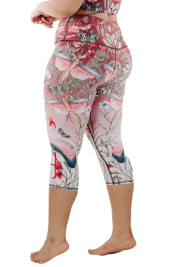 Pretty In Pink Printed Yoga Crops 11 Pretty In Pink Printed Yoga Crops -YOGA DEMOCRACY Sales 1201 PIP side removebg