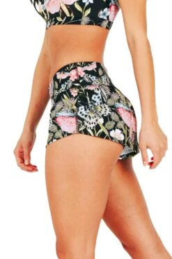 Flow Short In Pretty In Black -YOGA DEMOCRACY Sales 1305130 Pretty In Black Flow Short Side 4
