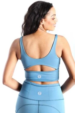 Limitless Sports Bra In Ocean - Medium Support, A - E Cups -YOGA DEMOCRACY Sales 1306 SOLIDS BLUE DETAIL