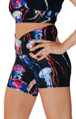 Movement Short In Electric Flow -YOGA DEMOCRACY Sales 1307 ElectricFlow left removebg