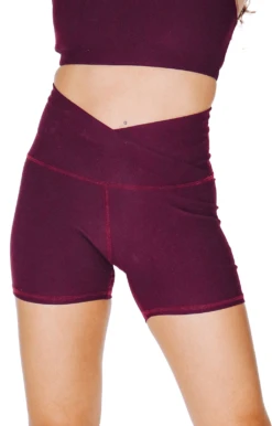 Movement Short In Maroon -YOGA DEMOCRACY Sales 1307 Maroon Front removebg