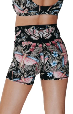 Movement Short In Pretty In Black -YOGA DEMOCRACY Sales 1307 PrettyinBlack back removebg