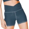 Movement Short In Steele Gray 15 Movement Short In Steele Gray -YOGA DEMOCRACY Sales 1307 SteeleGray front removebg
