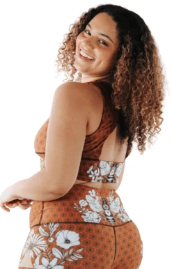 Free Range Sports Bra In Beeloved 7 Free Range Sports Bra In Beeloved -YOGA DEMOCRACY Sales 1504 beeloved back removebg