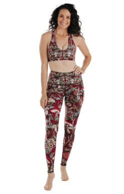 Mystique Bra In Fun Gal -YOGA DEMOCRACY Sales 1507 FunGal fullbody removebg