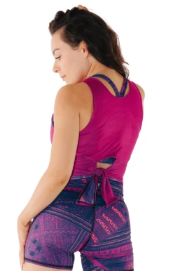 Reversible Knot Top In Vibrant Cirebon 13 Reversible Knot Top In Vibrant Cirebon -YOGA DEMOCRACY Sales 1606 VibrantCirebon Back2 removebg