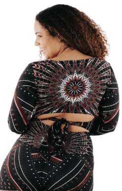 Ballet Barre Long Sleeve In Humble Warrior -YOGA DEMOCRACY Sales 1608 humble back removebg