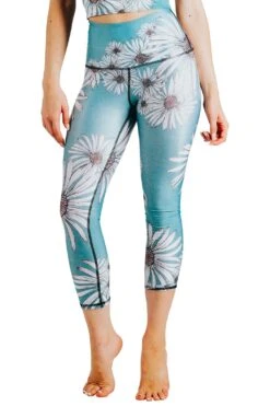 Flower Child Printed Yoga Crops 9 Flower Child Printed Yoga Crops -YOGA DEMOCRACY Sales Cropped 1201 front1 flowerchild 06de1c88 e005 4c0c a477 19d51c499415